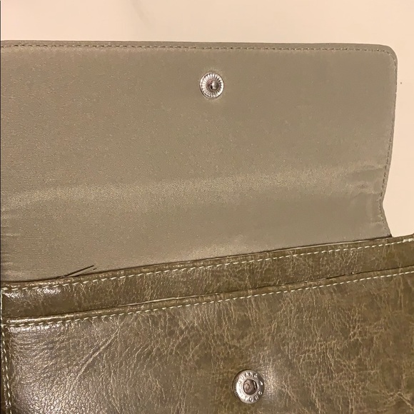 Mango Wallet - Picture 2 of 5